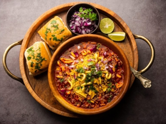 Misal Pav Recipe