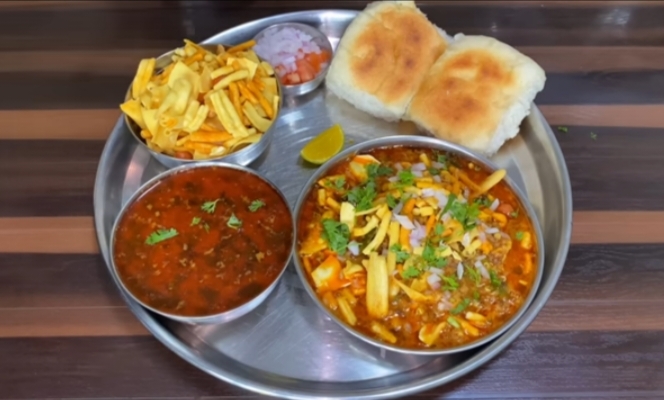 Misal Pav Recipe